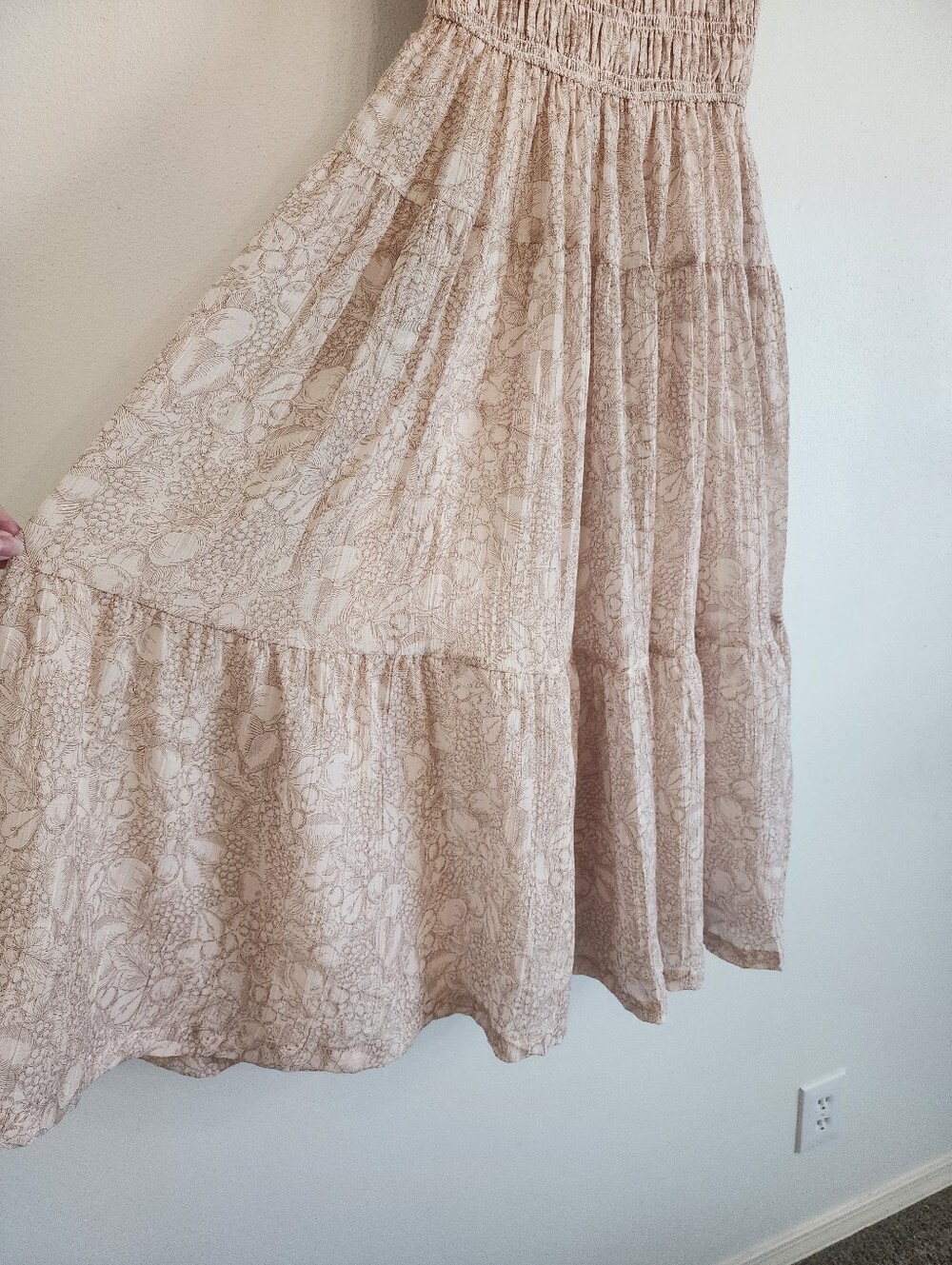 NWT En Saison Geraldine Maxi Dress Pink Champagne Smocked Tie Shoulder Tiered S - Picture 5 of 16